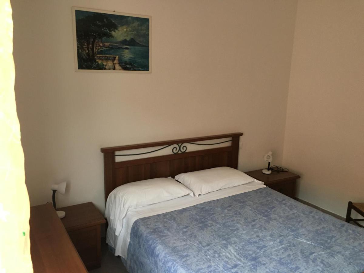 Appartamento Miramare, 2 Camere, Cucina, Bagno, Вентимилья Экстерьер фото